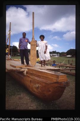 'Thomas and Mary paddle stern for canoe, Vila'