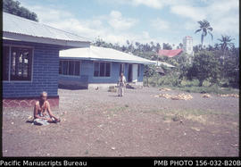 Outside Leutele’s fale with Lutu, a senior matai of Leutele’s aiga, Upolu, Samoa
