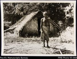 Old man and hut, Atchinn Isle, Malekula