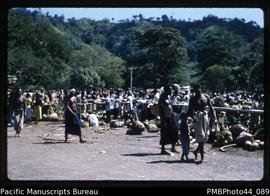 "Scene at the bung, Rabaul"