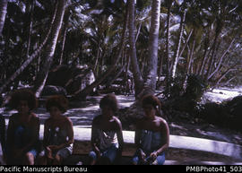 Nupani women visiting Minevi / Minevi girls from Nupani, Santa Cruz