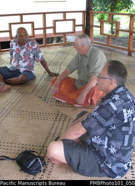 [Bau   Ratu Jope Seniloli of the Tui Kaba clan and Bill Gammage and Chris Gregory]