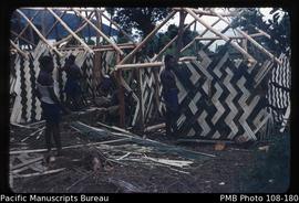 Building a native house No 7, weaving bamboo walls