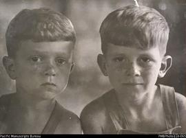 '4 yrs. The sons. June 1940. 6 yrs.' Roger and Donovan [Fofo] Stallan