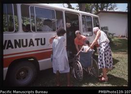 'Bus for handicapped, Vila'