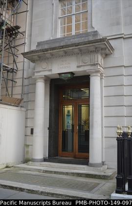 Entrance of 4 Carlton Gardens London, former headquarters of Free France (1940 – 1943)