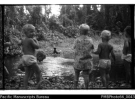 Expatriate children at Poha river