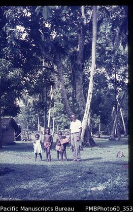 ni-Vanuatu man with four children