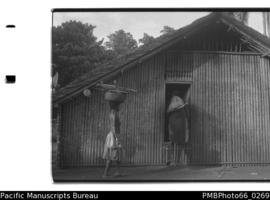 [Guadalcanal] House decoration and head decoration