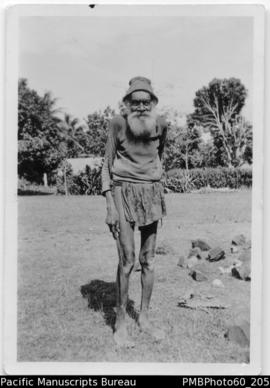 ni-Vanuatu male elder