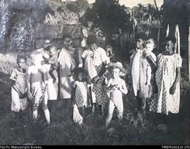 Group of women and children including Stallan children