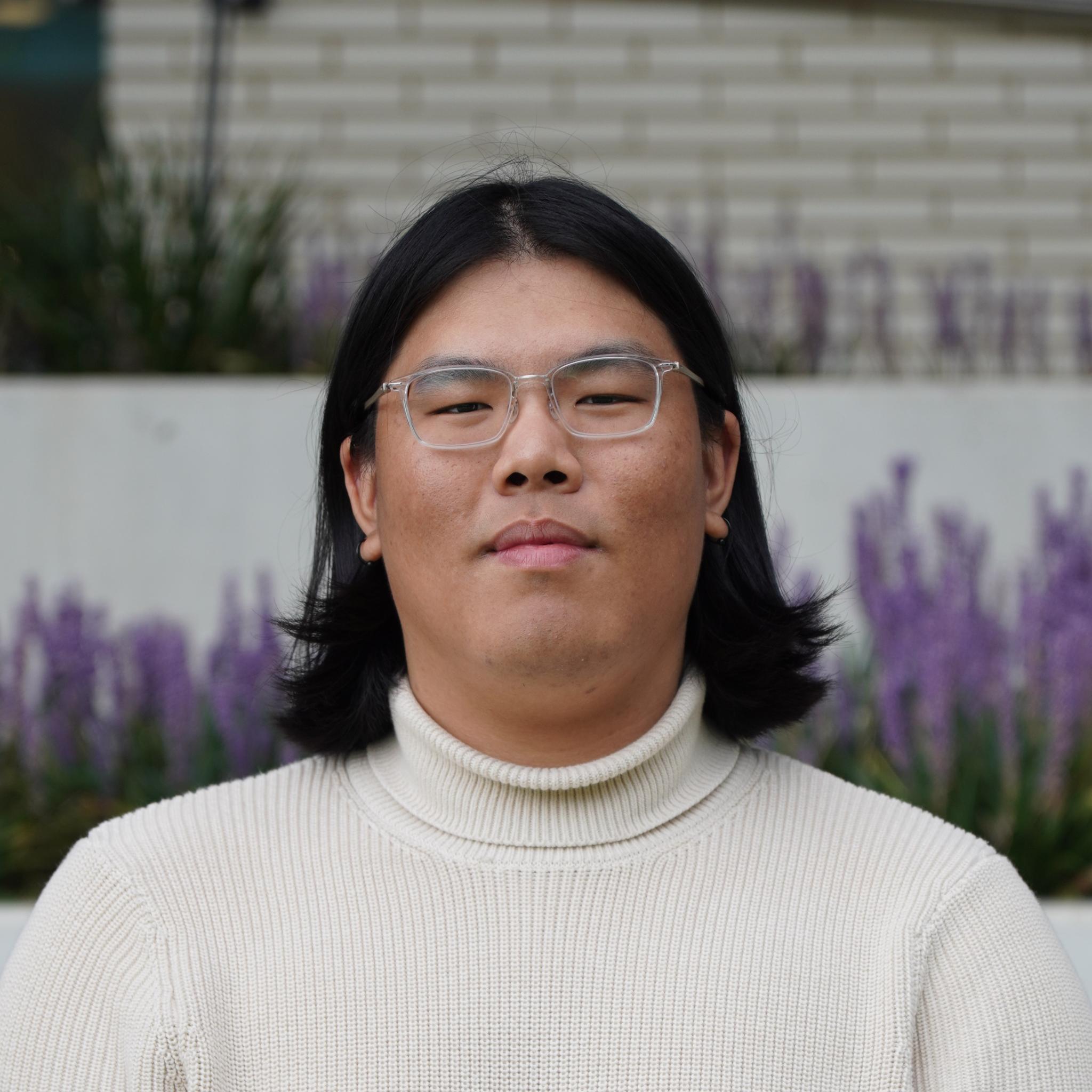 Seungbin Kang (he/they)