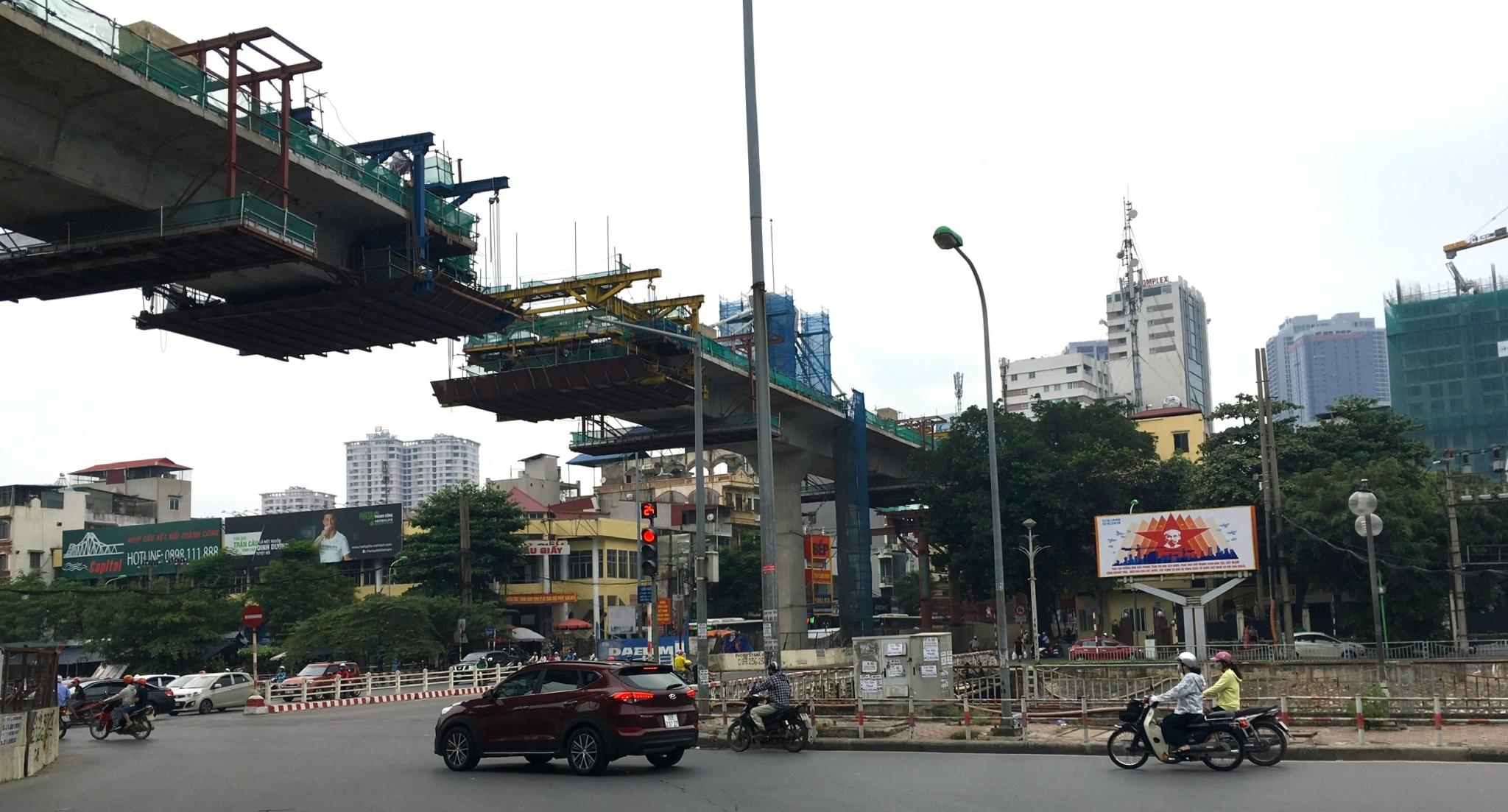 Hanoi on the move/Nguyen Khac Giang